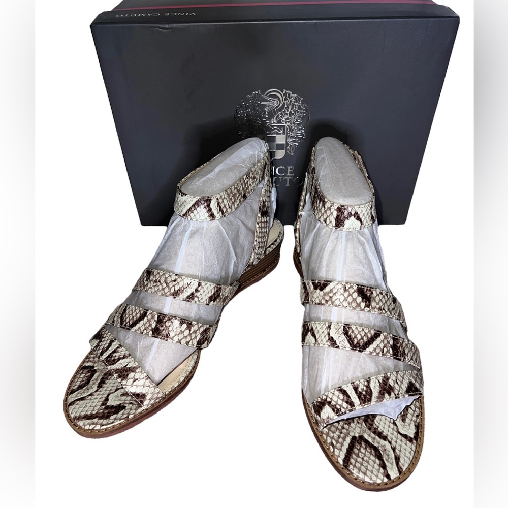 🍂 NWB! Snakeskin Print Sandals